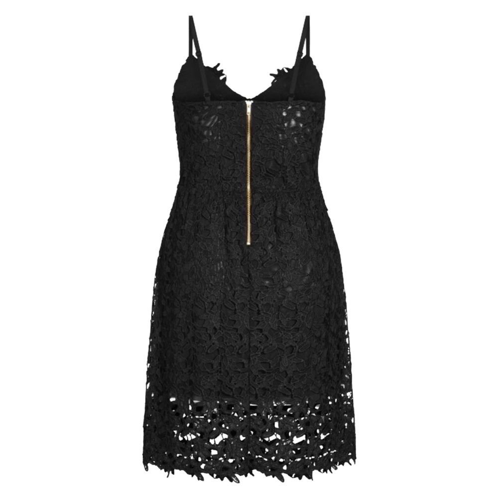 CITY CHIC SO FANCY LACE, FIT AND FLARE DRESS - BLACK SIZE 20 (NEW WITH TAGS) A20 - Picture 4 of 7